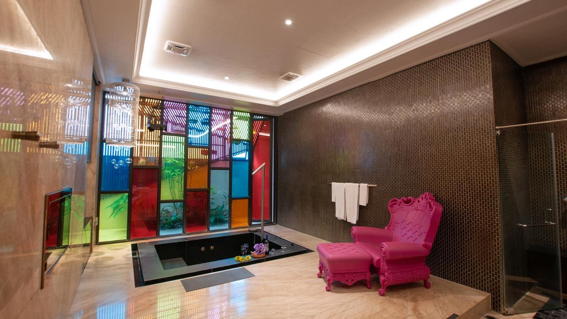 Mulan Motel Тайчжун Экстерьер фото