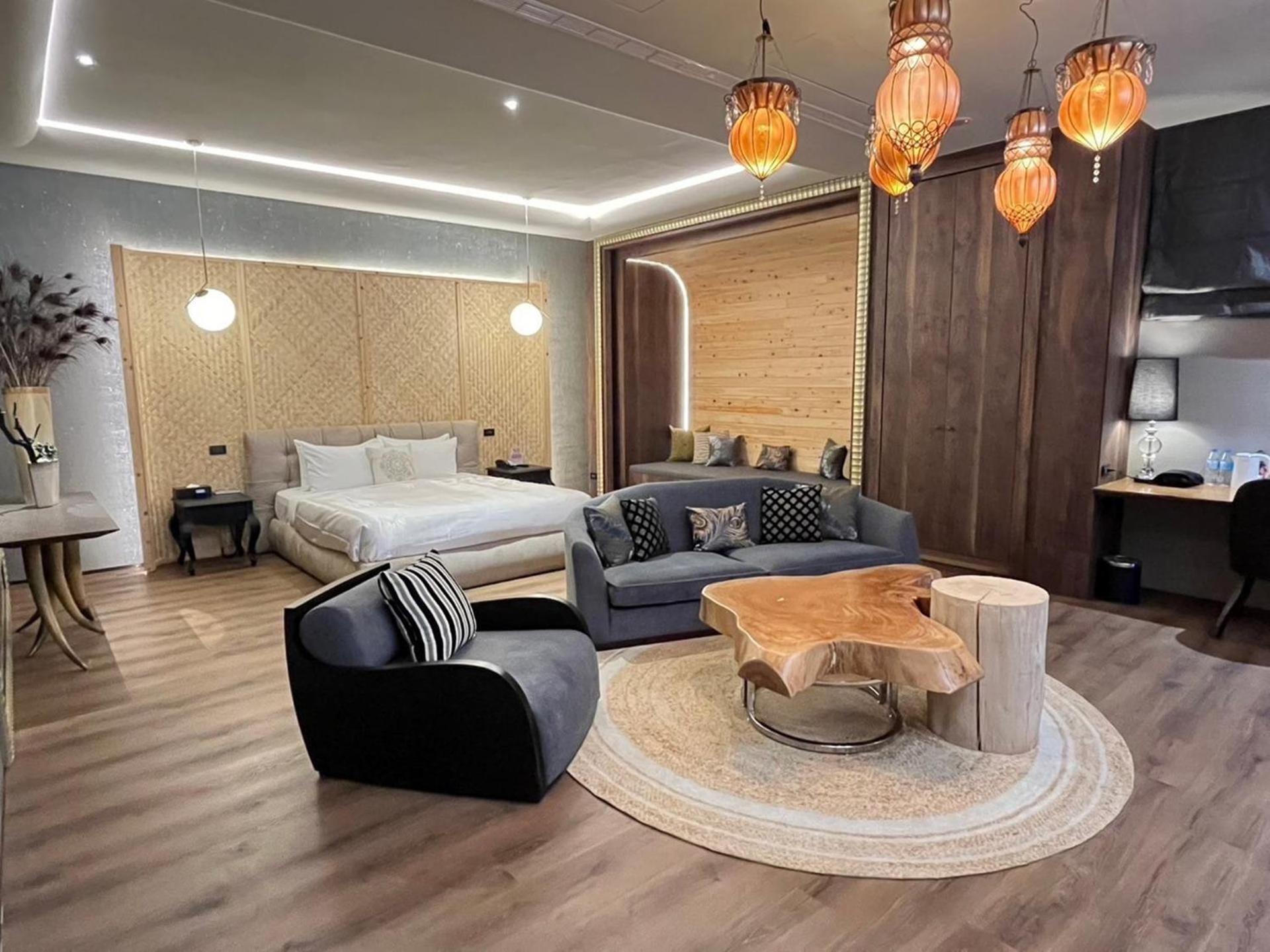 Mulan Motel Тайчжун Экстерьер фото